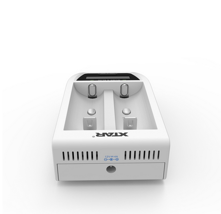 Xtar Over 4 Slim Ladegerät Ansicht von hinten